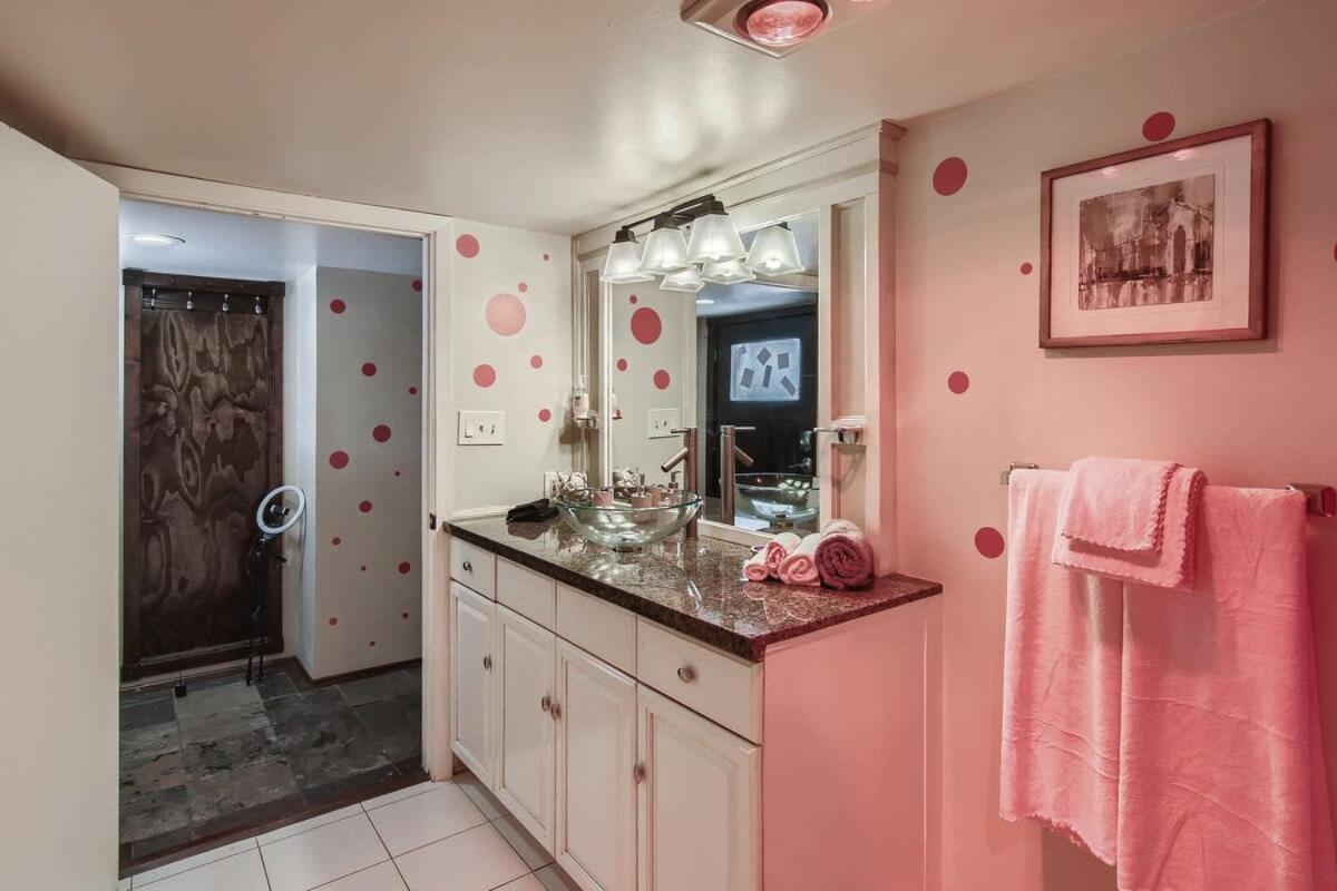 Barbie'S Dream Apt In The City 새크라멘토 외부 사진
