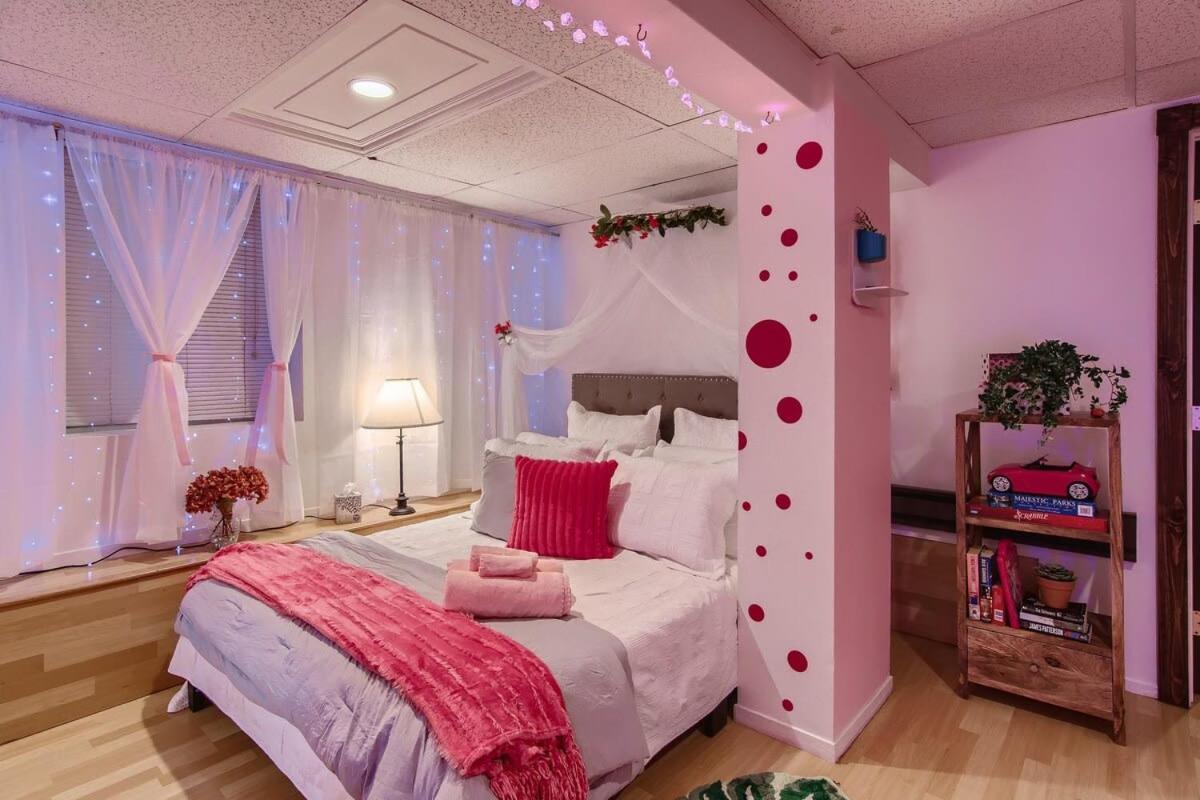Barbie'S Dream Apt In The City 새크라멘토 외부 사진